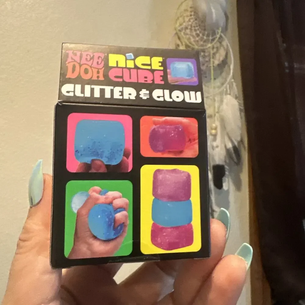 Schylling NeeDoh Nice Cube BLUE Glitter & Glow Super Solid Squish BRAND NEW